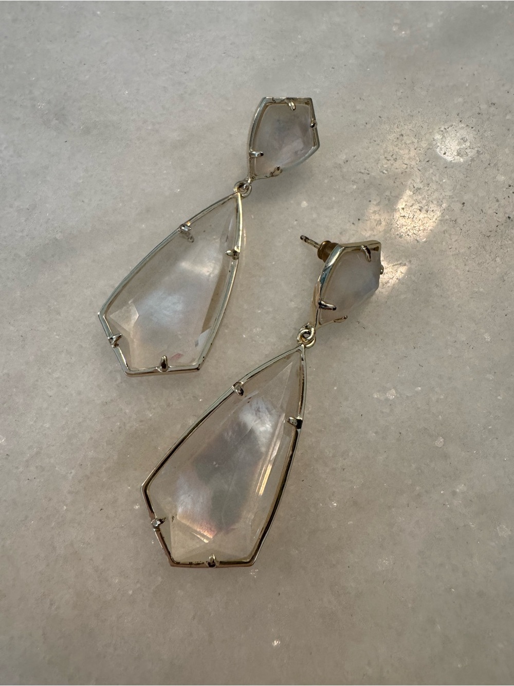 Kendra Scott Carey Iridescent Crystal Drop Earrings with Gold Setting